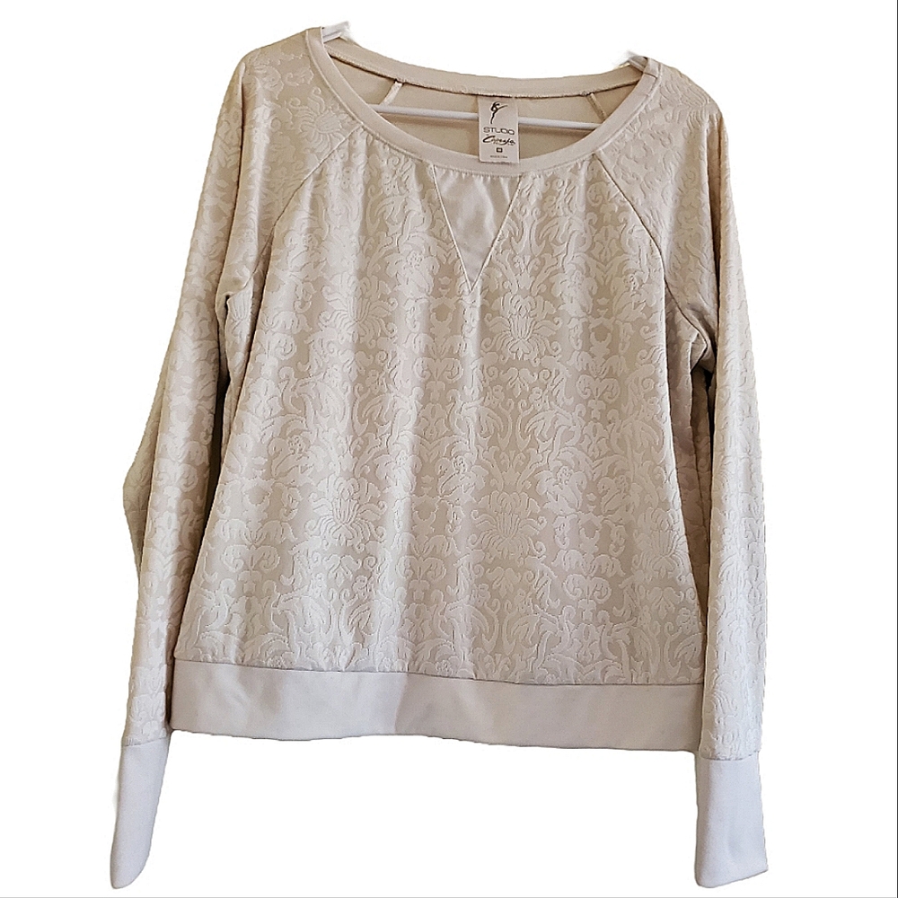 Like new cream colored long sleeve shirt